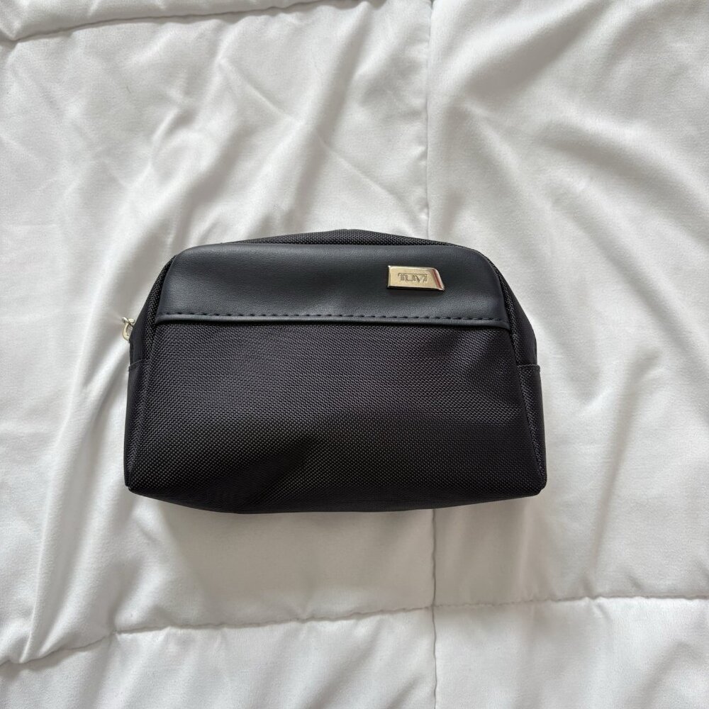 TUMI‎ for Delta Black Soft Zippered Toiletry Travel Cosmetic Case Bag